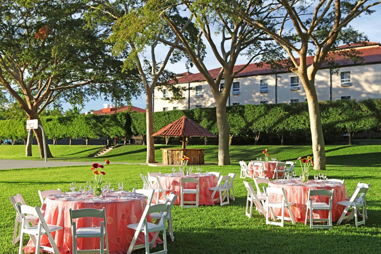 Quality Hotel Real Aeropuerto San Salvador San Luis Exterior foto